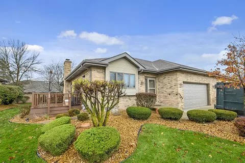 143 Fairfield Dr, New Lenox, IL 60451