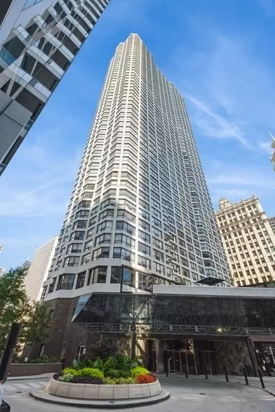 405 N Wabash Ave #902, Chicago, IL 60611