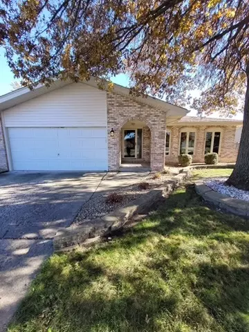 14025 Terry Dr, Orland Park, IL 60462