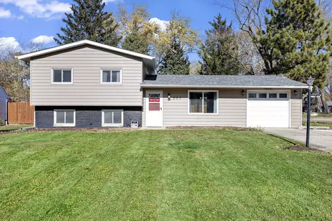 257 Thornhurst Rd, Bolingbrook, IL 60440