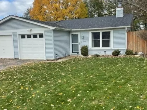 1222 Andover Cir, Aurora, IL 60504