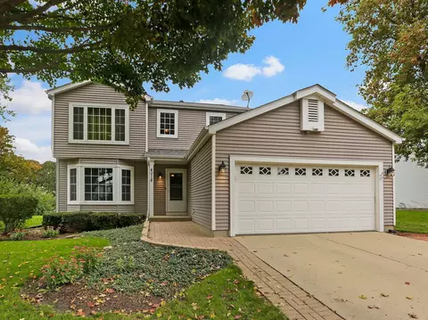 4018 W Prestwick St, Mchenry, IL 60050