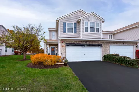 1940 Candlelight Cir, Montgomery, IL 60538