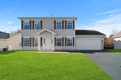 2213 Oakbrook Dr, Belvidere, IL 61008