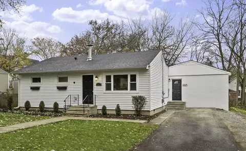 211 Babcock St, Elburn, IL 60119