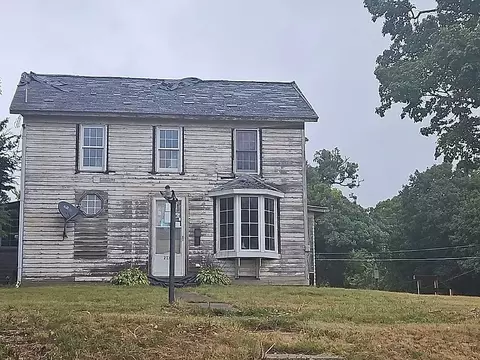 210 Johnson St, Morrison, IL 61270 photo 2