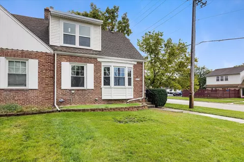 4447 Joliet Ave, Lyons, IL 60534 photo 2