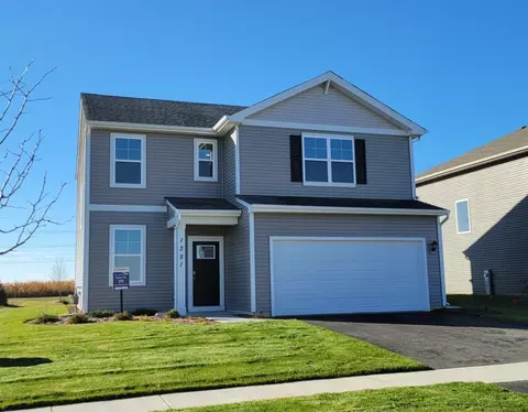 1351 Vineyard Ln, Pingree Grove, IL 60140