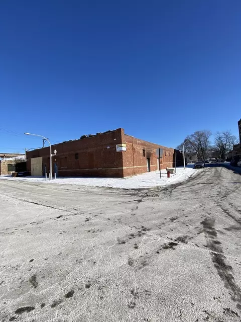 4550 W Fulton St, Chicago, IL 60624