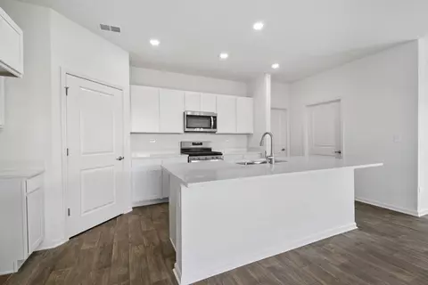 1378 Wild Tulip Cir, Bartlett, IL 60103 photo 6