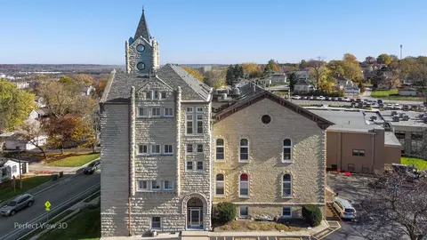 400 Mccarthy Rd #207, Lemont, IL 60439