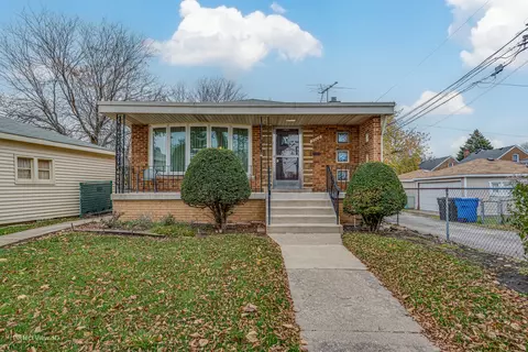 3908 E 110th St, Chicago, IL 60617 photo 2