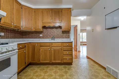 3908 E 110th St, Chicago, IL 60617 photo 14
