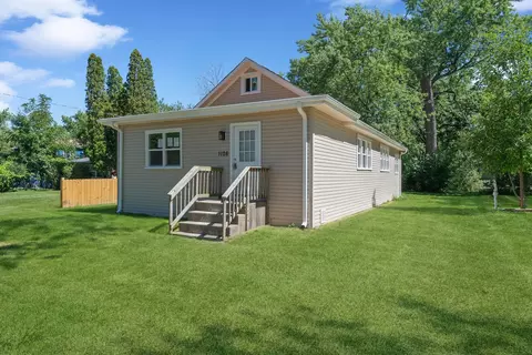 1126 N Hickory Ter, Round Lake Beach, IL 60073