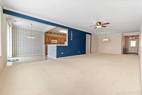 736 Tahoe Trl, Elgin, IL 60124 photo 12