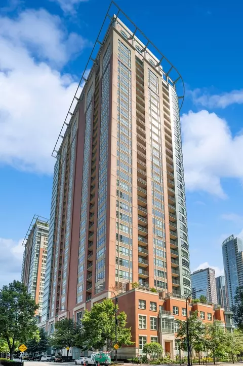 415 E North Water St #2206, Chicago, IL 60611