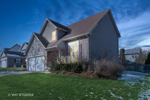 1198 Monarch Ln, Hoffman Estates, IL 60192 photo 3