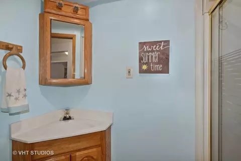 1198 Monarch Ln, Hoffman Estates, IL 60192 photo 22