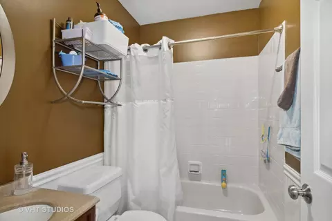 1198 Monarch Ln, Hoffman Estates, IL 60192 photo 18