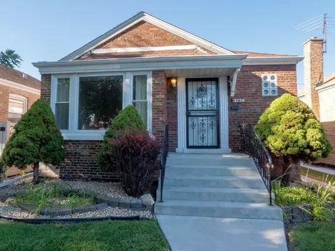 3734 W 55th Pl, Chicago, IL 60629