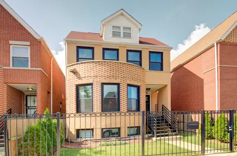 4162 S Berkeley Ave, Chicago, IL 60653
