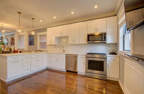 4162 S Berkeley Ave, Chicago, IL 60653 photo 8