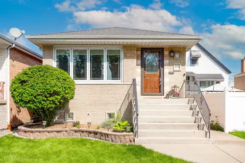 5415 S Narragansett Ave, Chicago, IL 60638