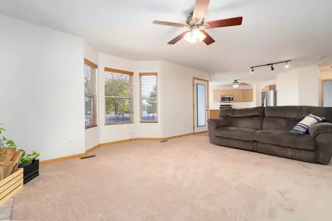 1904 Arbor Gate Ct, Plainfield, IL 60586 photo 4