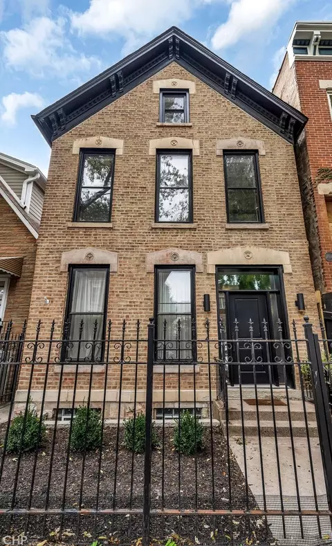 2014 N Oakley Ave, Chicago, IL 60647