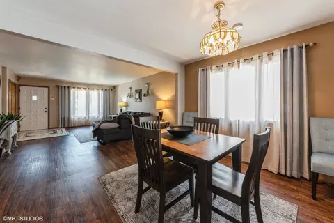 15523 Brianne Ln, Oak Forest, IL 60452 photo 5