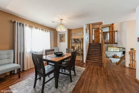 15523 Brianne Ln, Oak Forest, IL 60452 photo 4