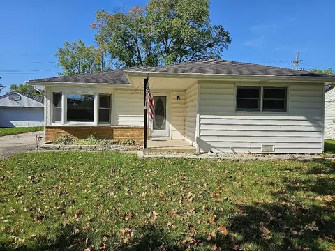 4103 Owl Dr, Rolling Meadows, IL 60008