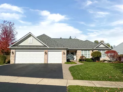 13722 Roosevelt Dr, Huntley, IL 60142