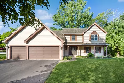 1228 W Groh Ct, Palatine, IL 60067