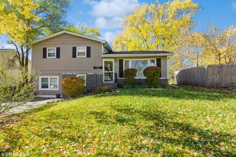5755 Dover Rd, Oak Forest, IL 60452