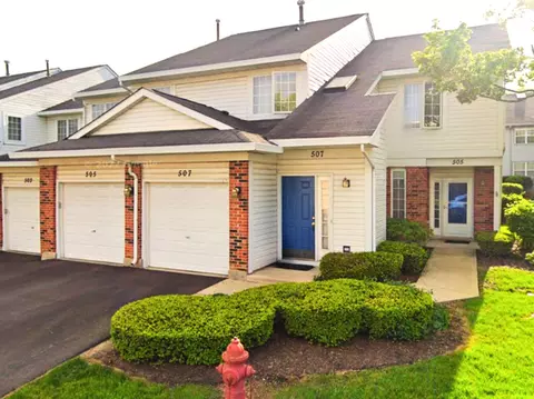 507 W Parkside Dr #507, Palatine, IL 60067