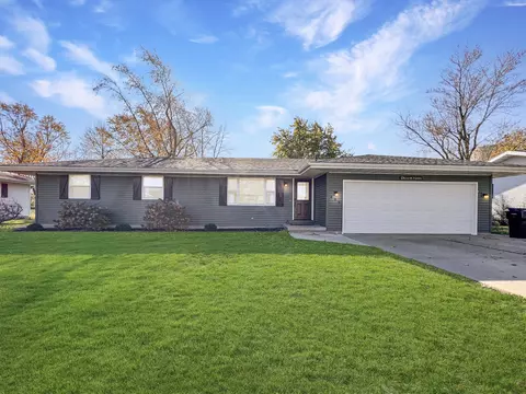 206 E Center St, Gifford, IL 61847