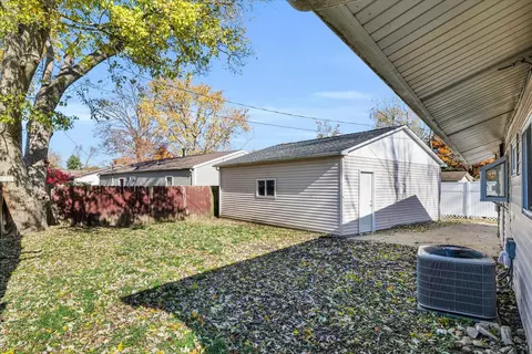 2002 Ola Dr, Champaign, IL 61821 photo 20
