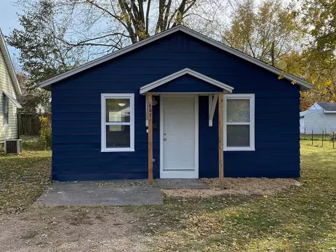 607 Alabama Ave, Champaign, IL 61820