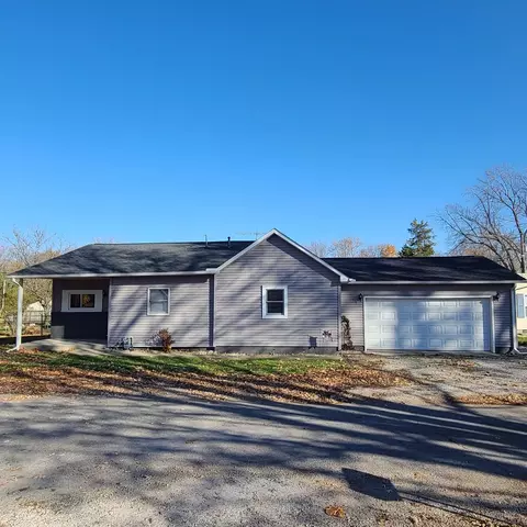 109 Chestnut St, Danville, IL 61832