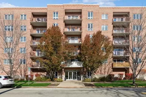 1476 Perry St #502, Des Plaines, IL 60016