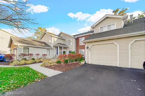 404 58th Pl #B2E, Hinsdale, IL 60521