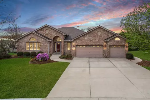 2321 Kerry Ln, Darien, IL 60561