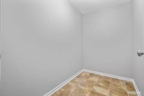 4155 S Lowe Ave, Chicago, IL 60609 photo 23