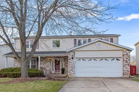 1056 Warwick Cir S, Hoffman Estates, IL 60169