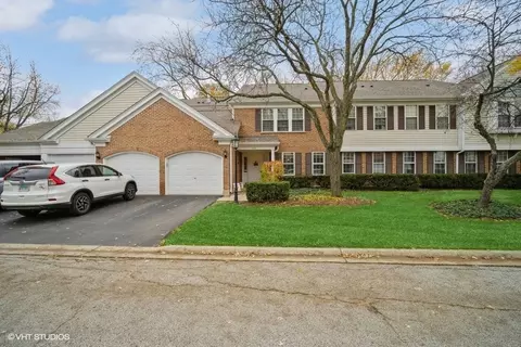 725 Burr Oak Ln #D, Prospect Heights, IL 60070