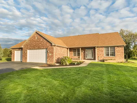 20509 Demings Dr, Marengo, IL 60152