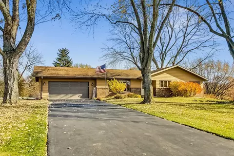 8 N581 Stevens Rd, Elgin, IL 60124 photo 1