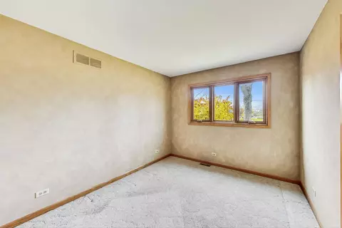 8 N581 Stevens Rd, Elgin, IL 60124 photo 18