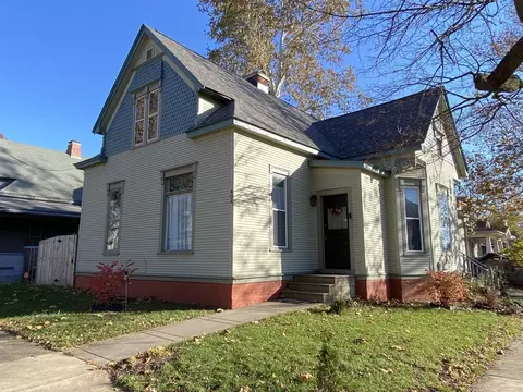 404 W Chestnut St, Bloomington, IL 61701